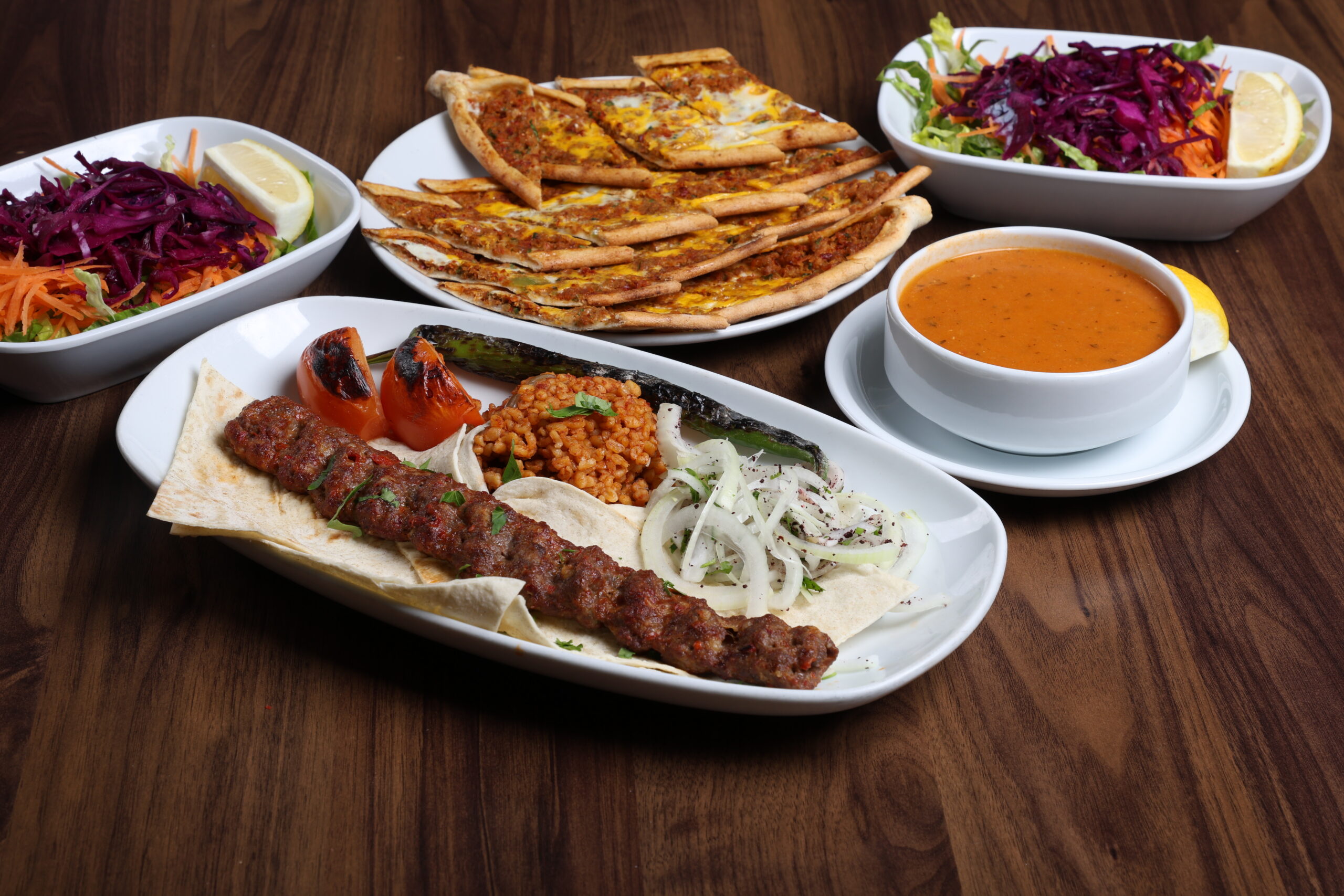 Alsancak Eski Konak restoranından yemekler